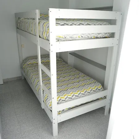 Bright Flat In Salinetas Telde